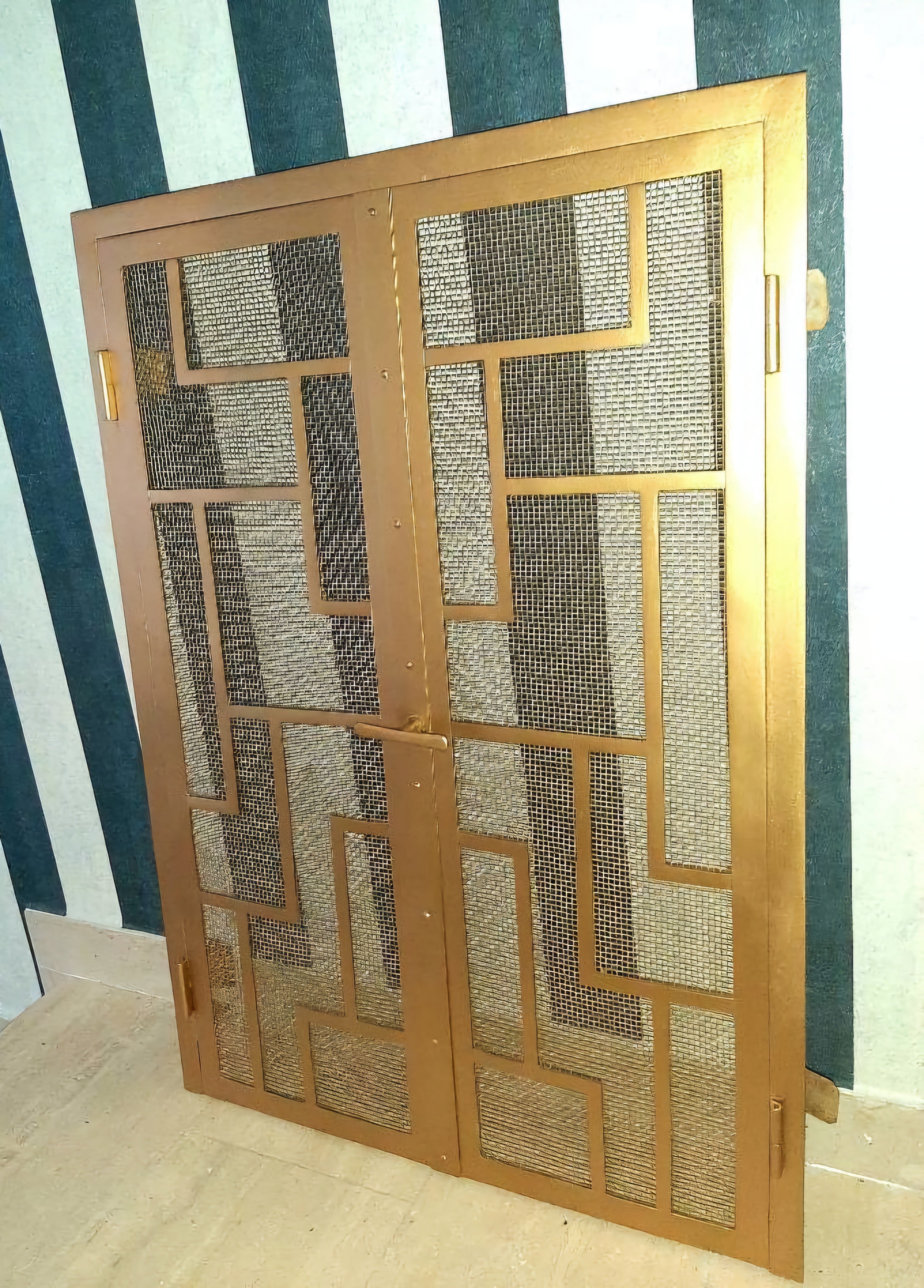 Josef Hoffmann Brass Fireplace Protection Screen – Wiener Werkstätte, Unused