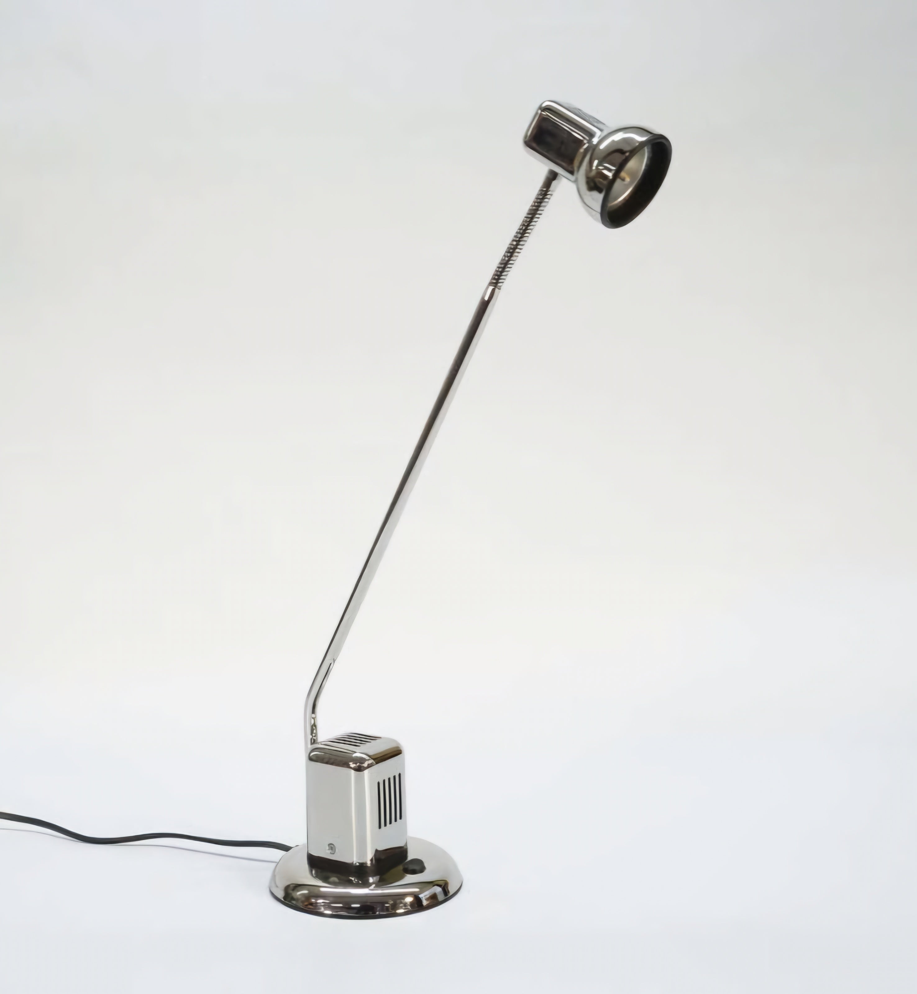 Vrieland Design Swan Neck Desk Lamp – Postmodern, 1980s