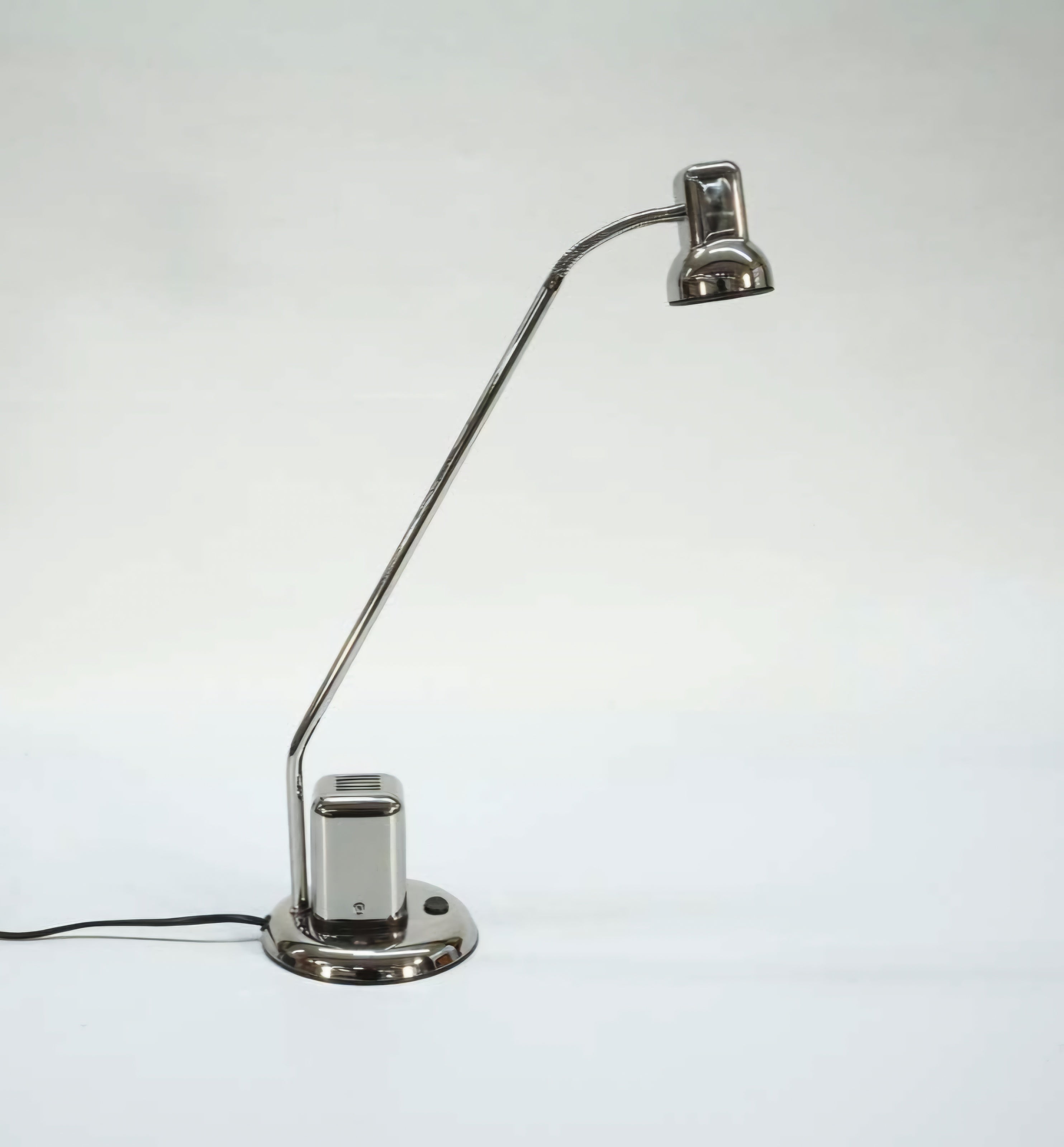 Vrieland Design Swan Neck Desk Lamp – Postmodern, 1980s