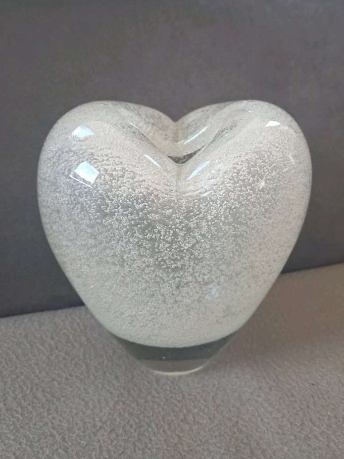 Murano Glass Heart Vase – Silver Bubble